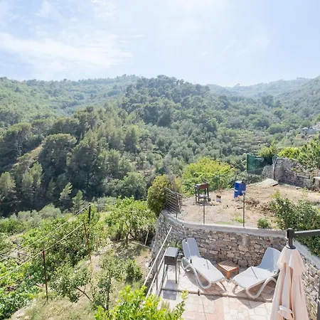 In Borgo Doneglia With Kitchenette Holiday home *