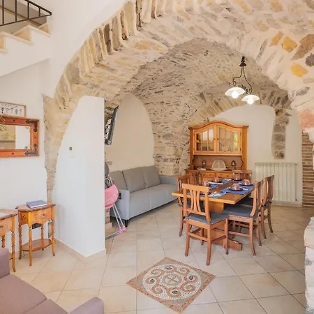Holiday home In Borgo Doneglia With Kitchenette *