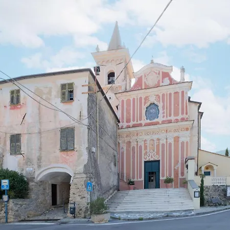 In Borgo Doneglia With Kitchenette